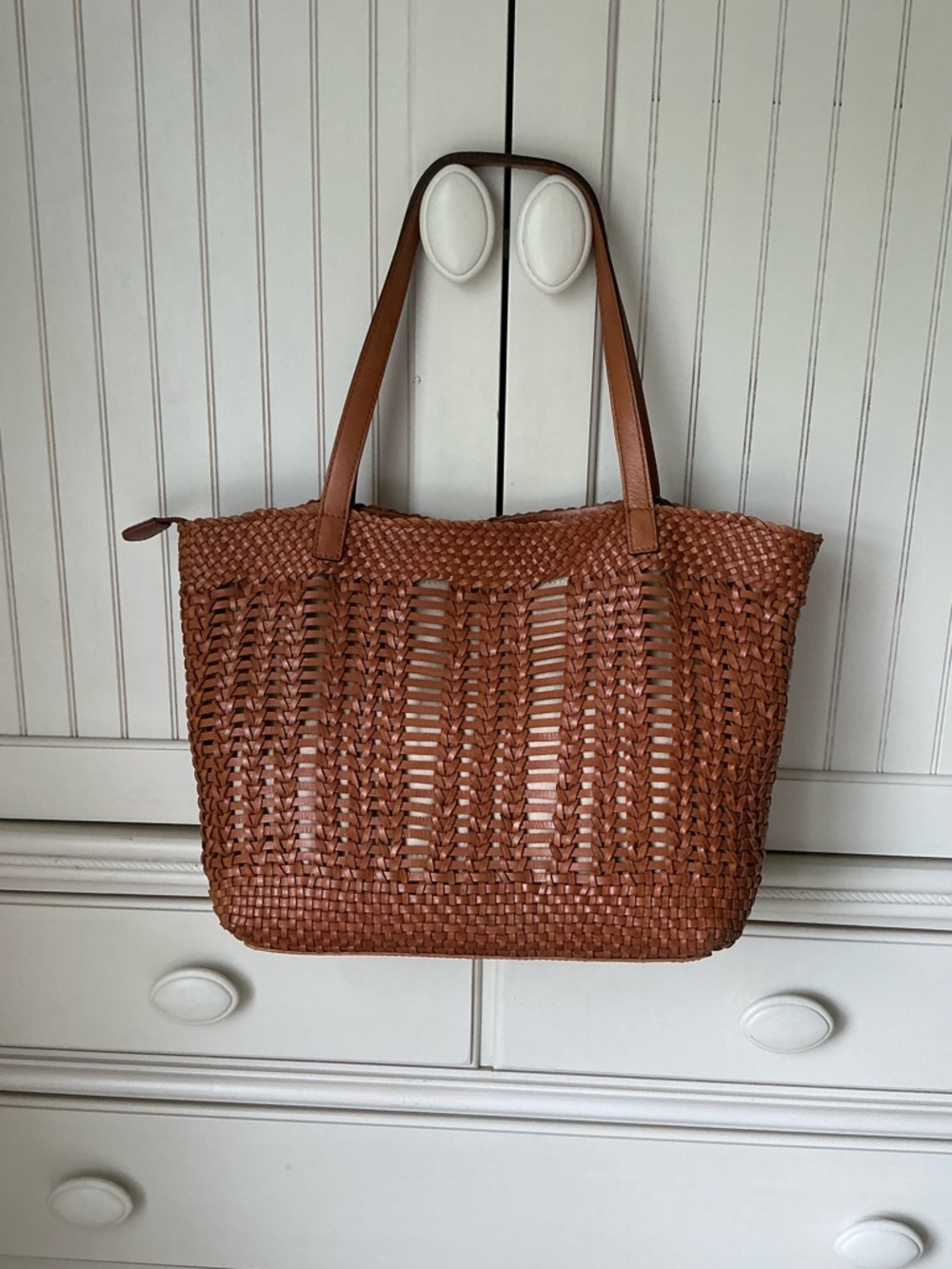 VEUC Woven Leather Zip Top Tote Handbag 👜